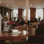 伊弗洛帕酒店