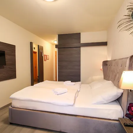 Hotel Evropa 4*