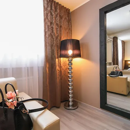 فندق إيفروبا 4*