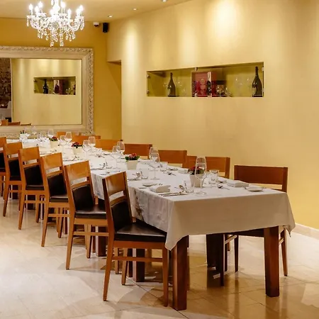 Ξενοδοχείο Evropa 4*