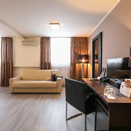 Evropa 4* Τσέλιε