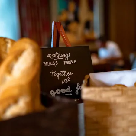 Evropa 4* Τσέλιε