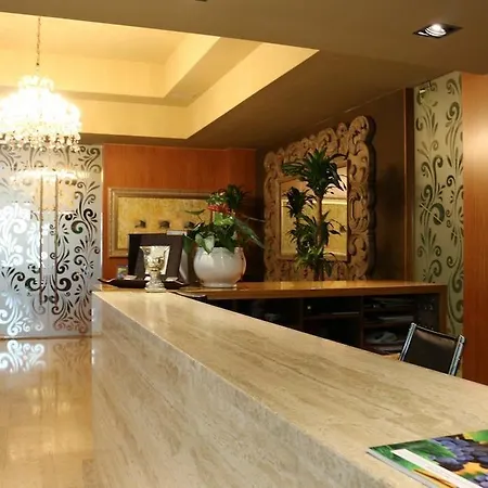 Evropa Hotel 4*